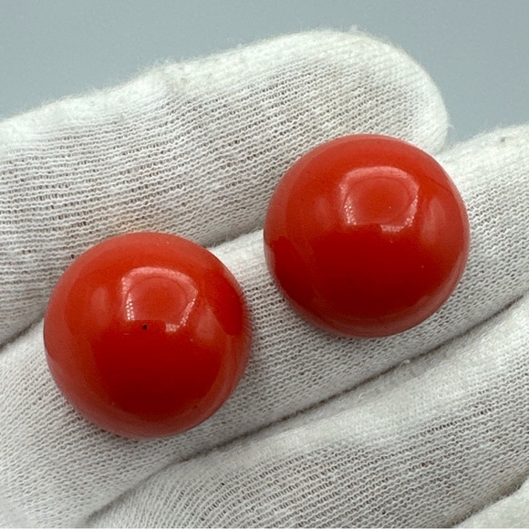 Vintage Napier 1970’s  Clip On Earrings Coral Lucite Button Domed Smooth #699 - Picture 6 of 6